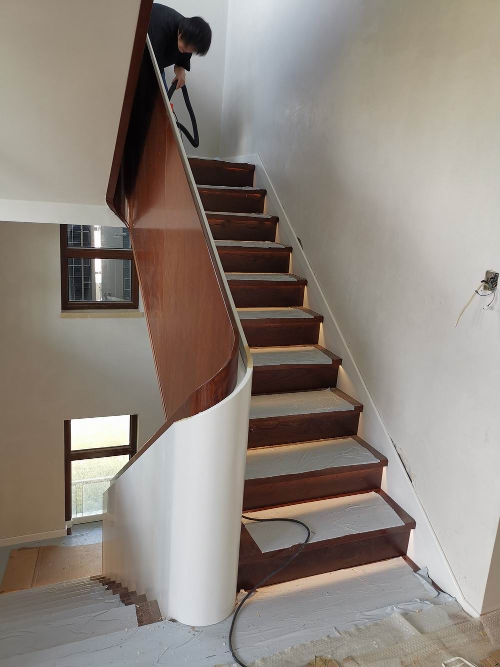 买别墅别小看楼梯 专家指点有招