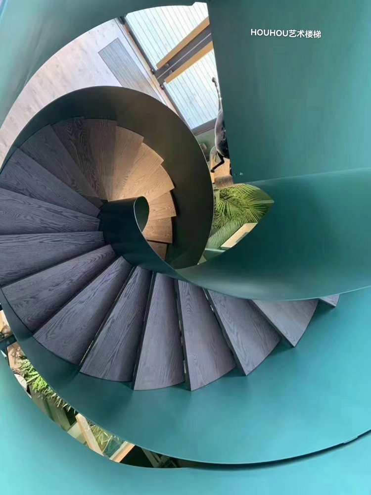 旋转楼梯案例